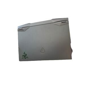 Msi Ge66 raider RTX 3070 i7 10750h 2.6ghz 240hertz 1Tb laptop computer